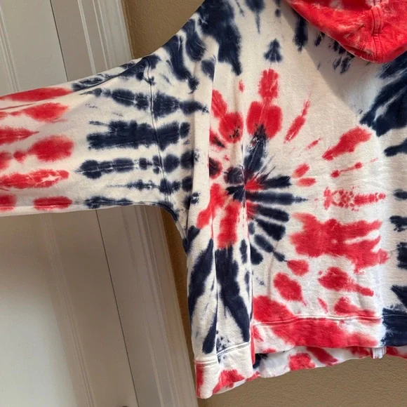 Brand new without Tags / Old Navy Red and Blue Tie-Dye Hoodie - Picture 7 of 10